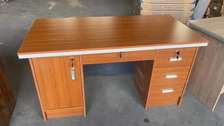 Bureau 1.40