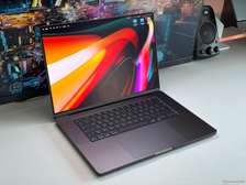 Macbook M5 Max 48 giga Ram 1 Tera
