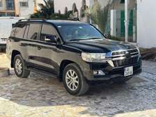 Toyota Land Cruiser V8