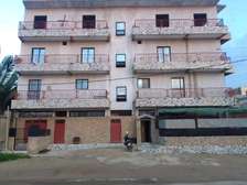 Immeuble commercial à vendre