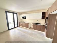 Appartement de type F4 à louer au point E