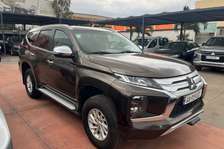Pajero Sport 2.5L Cuir