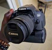 Canon 650D+ grip+ objectif