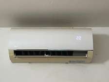 Clim Midea 1CV (9 000 BTU/h)