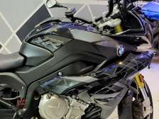 Bmw s1000 xr triple black