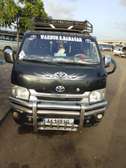 Vente minibus Toyota Hiace 14 places diesel