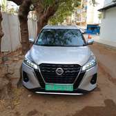 Nissan Kicks 2023 : SOUS DOUANE