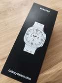 Samsung Galaxy Watch Ultra blanche