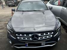 Mercedes GLA 180  2020