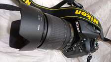 Nikon D7100 avec objectif 18-105 mm