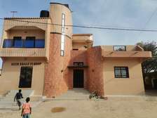 Maison R+1 à vendre à Mboro prés du lycée