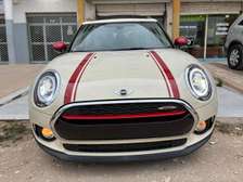 Mini Cooper venant