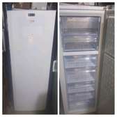 Congélateur vertical 7 tiroirs Beko a+