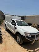Ford Ranger Pick-up double cabine blanc grande benne