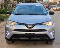 Toyota Rav4 LE AWD 2017