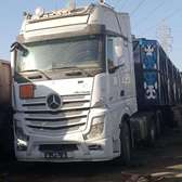 Camion Mercedes Actros + Remorque