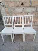 chaise blanche en bois prix unitaire