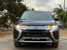 MITSUBISHI OUTLANDER SE 2019