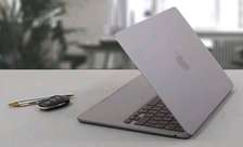 MACBOOK AIR M2