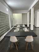 Bureaux équipés récemment rénovés à Plateau