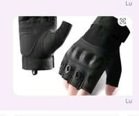 Gants moto demi-doigts cuir noir renforcés