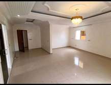 Sacré cœur grand appartement F4 à louer