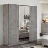 Armoire 4 portes béton gris avec miroir intégré