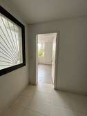 Appartement semi-équipé au point E
