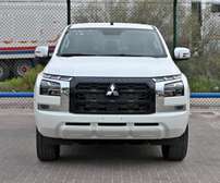 Mitsubishi L 200 double cabinet 2026