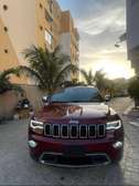 Jeep Grand Cherokee full options 2017