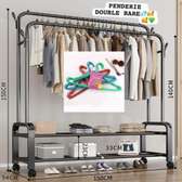 Penderie en fer  pour habits, chaussures