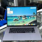 MacBook Pro 2019 i9 1to/32go 8go dediee
