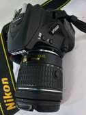 Nikon d5600 avec 18,55mm  neuf