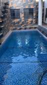 Belle villa duplex avec piscine privée à Mermoz