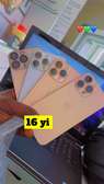 Iphone 16 Pro Max Sim physique