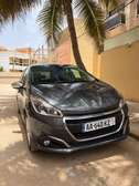 PEUGEOT 208 ESSENCE