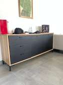 Canapé en L + Tables basses + Tapis + Consol TV + TV +