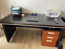 Bureau à vendre avec chaise