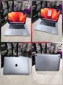 Macbook pro 2017 15 4Go graphique