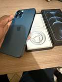 iPhone 12 Pro Max 128 GB + Airpods Pro 2 offerts