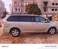 TOYOTA SIENNA 2012