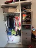 Armoire triple battants