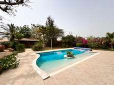 Villa T a vendre a Saly