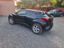 Toyota CHR hybride venant