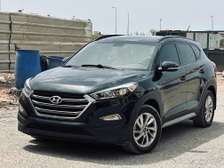 Hyundai Tucson 2017 automatique essence venant 2.0L