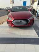 Hyundai Élantra essence automatique