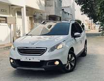 PEUGEOT 2008 année 2017