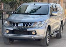 Mitsubishi L200 2016