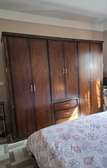Lit et armoire en bois massif