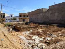 TERRAIN A VENDRE AVEC FONDEMENT 150M2 KEUR MASSAR